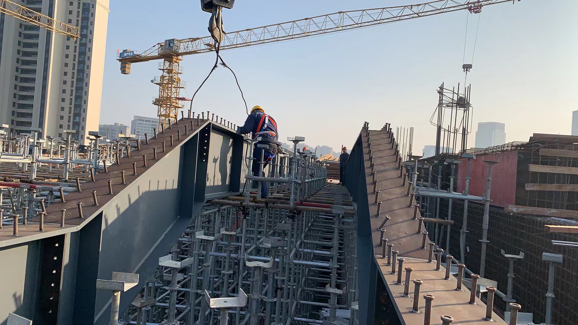 東融大廈建設(shè)工程項目（高層框架結(jié)構(gòu)）